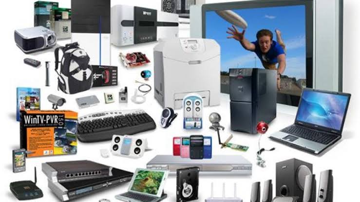 ACCESSORIES & GADGETS